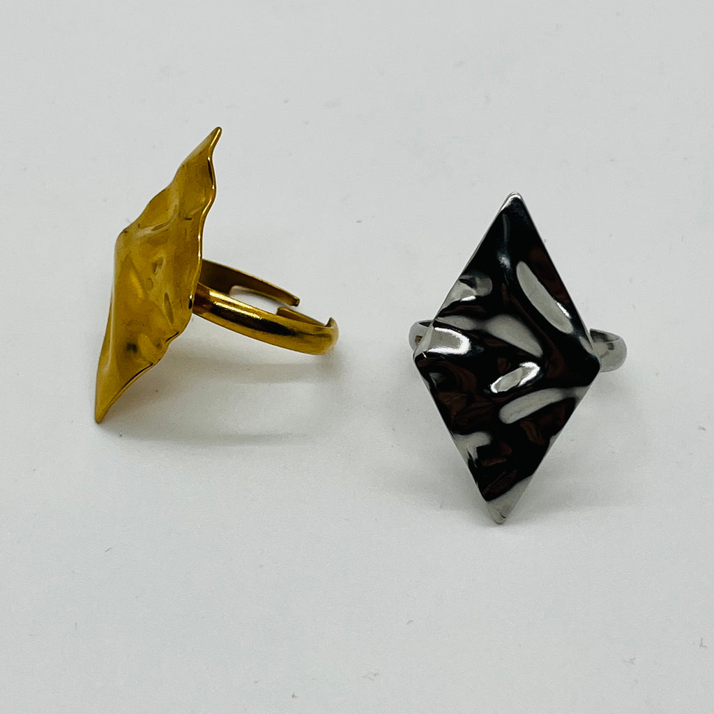 ANELLO ROMBO MARTELLATO