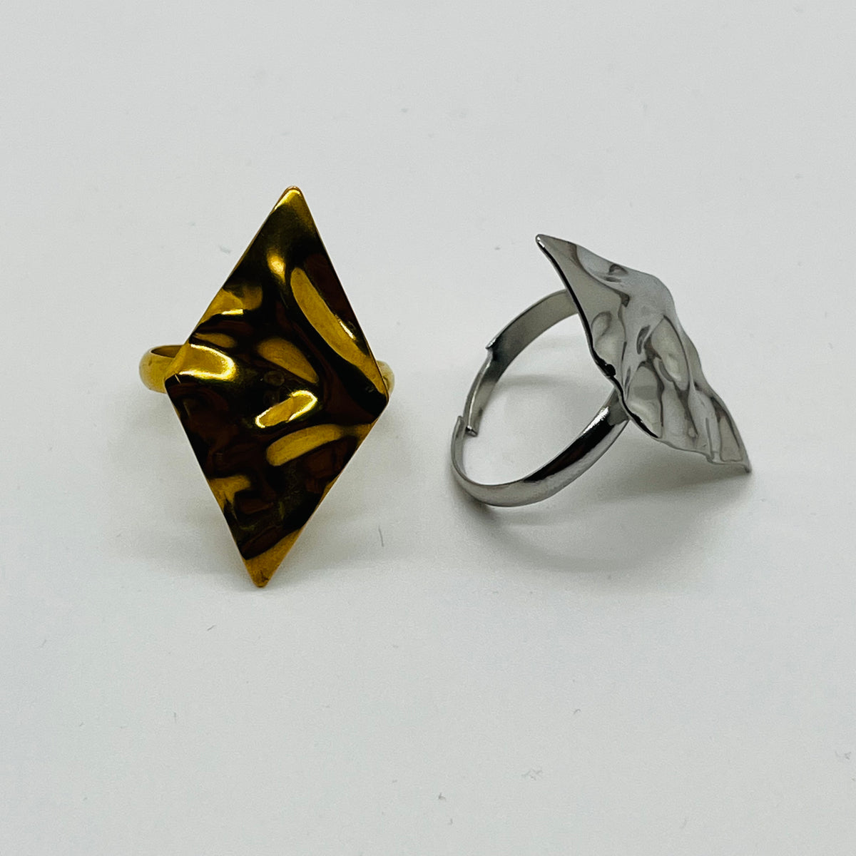 ANELLO ROMBO MARTELLATO