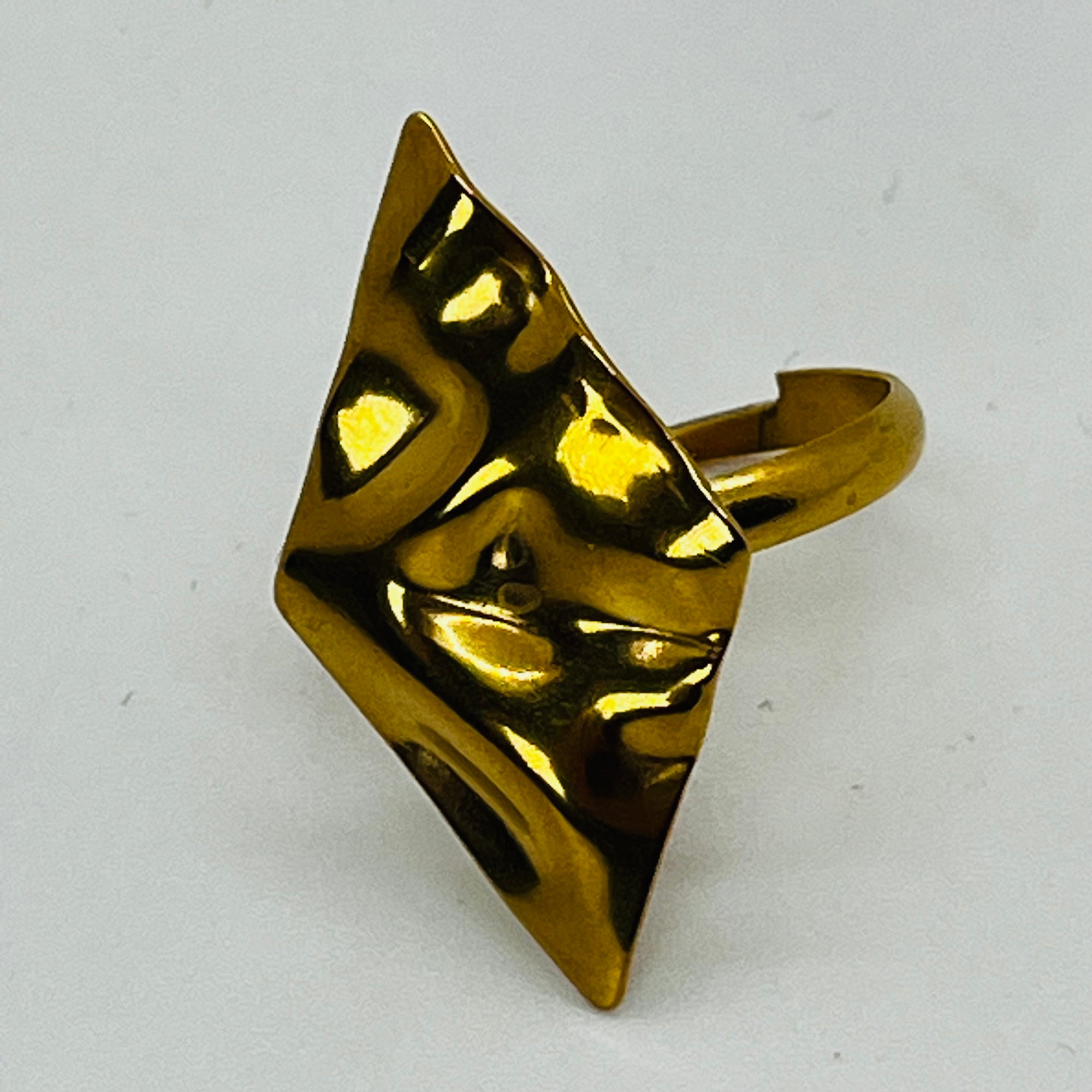 ANELLO ROMBO MARTELLATO